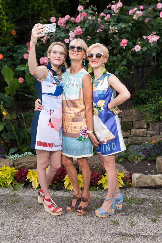 30-1 Mini dress with postcard motive