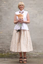 05-2 BRISA Sleeveless blouse with pointy collar