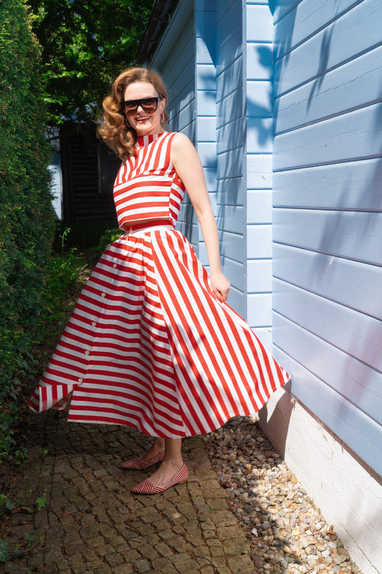 08-10 SUNDOWN Stripe skirt with button placket in the front