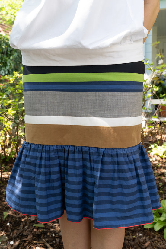 56-4 Flounce skirt