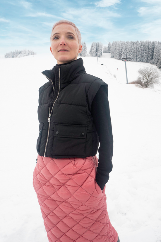 45-2 Narrow pencil skirt with pleat