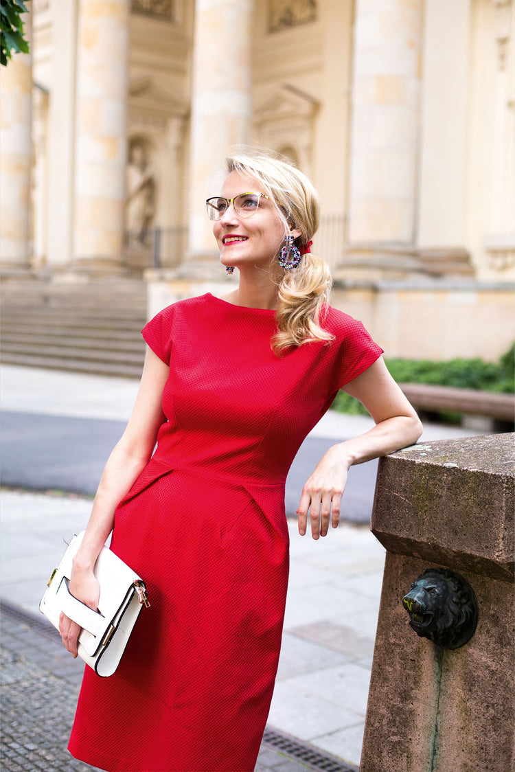 37-4 Waisted dress with overlapping shoulders