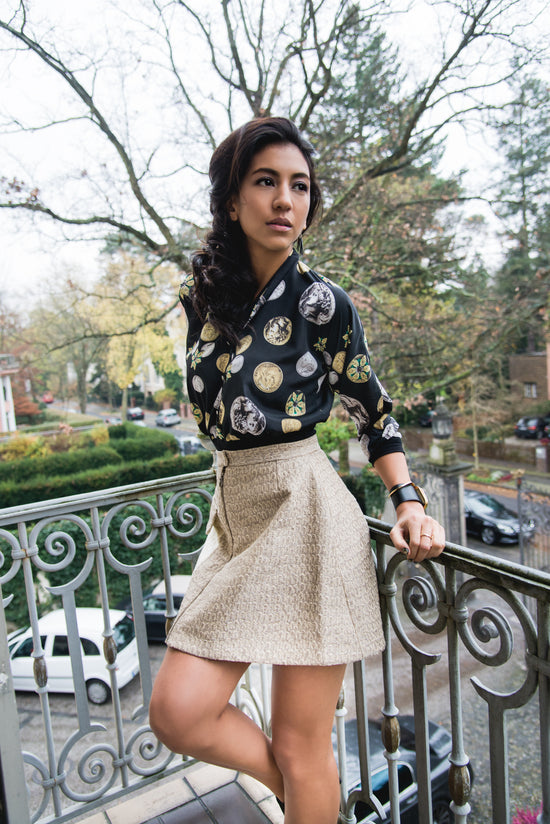 16-4 Short shawl collar blouse with elastic waistband