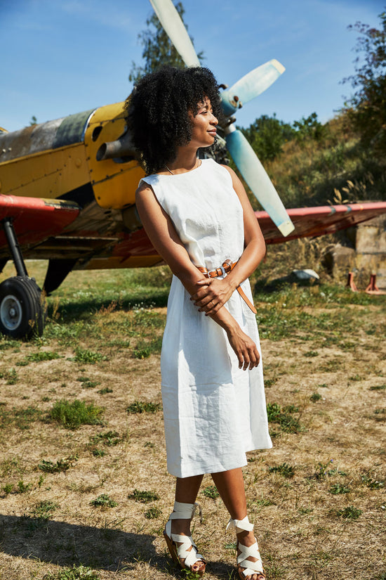 40-2 Linen dress with belt slits