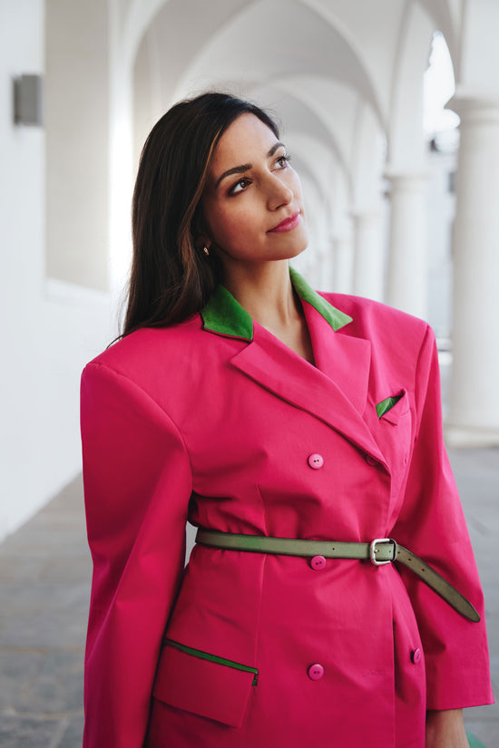 65-13 Fitted jackett with wide shoulder line, double breasted