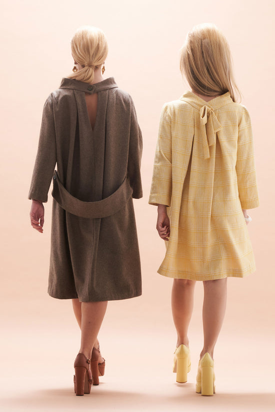 37-2 A-line dress with bow in the back